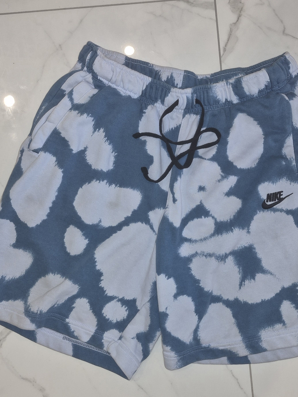 Nike Men’s Blue and White cloud pattern Tie-Dye Athletic Shorts